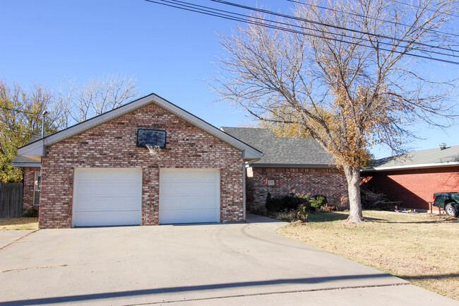 6710 Hatton Rd in Amarillo, TX - Building Photo - Building Photo