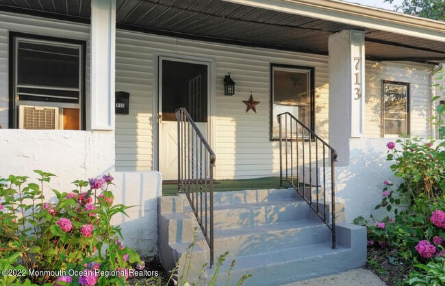 property at 713 18th Ave