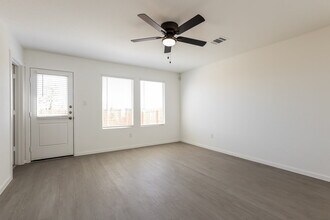 1818 Musk Rose in Converse, TX - Building Photo - Building Photo