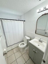 2456 SW 58th Manor in Fort Lauderdale, FL - Building Photo - Building Photo