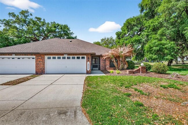6535 Brentwood Dr. in Zephyrhills, FL - Building Photo - Building Photo