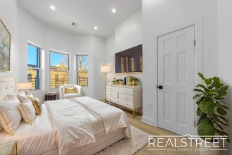 Newly Renovated Spacious 4 Bed 2 Bath in B in Brooklyn, NY - Building Photo - Building Photo