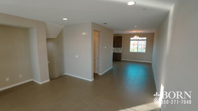 656 Sea Anchor Dr in Redwood City, CA - Building Photo - Building Photo