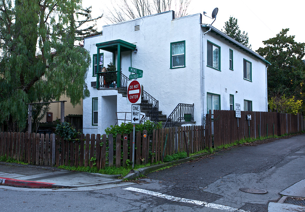 16 Pacheco Ave in Fairfax, CA - Building Photo