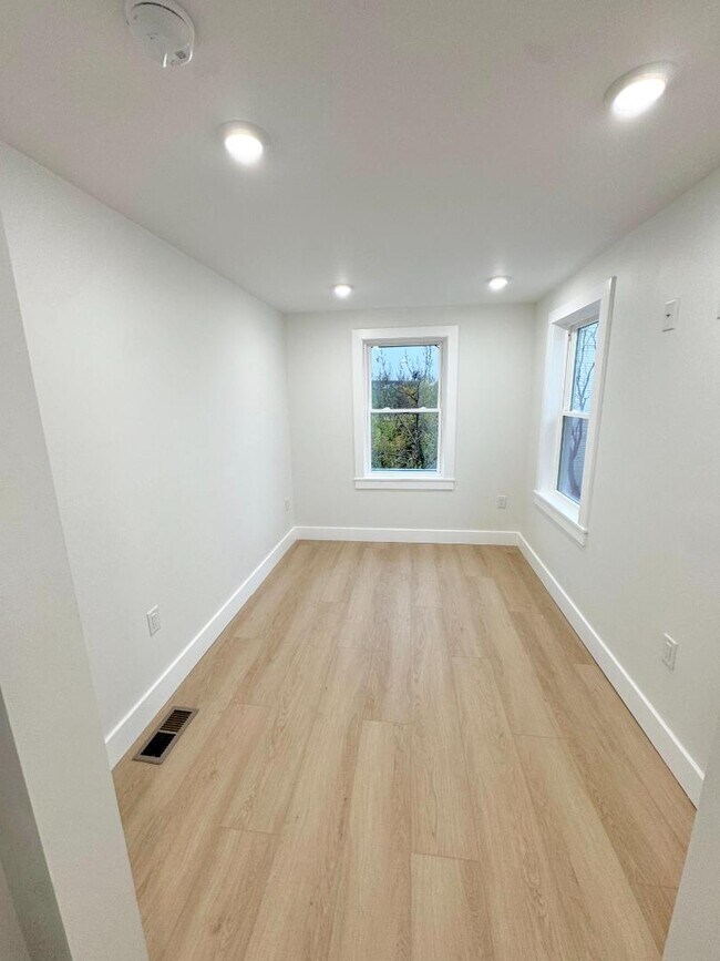 116 E Huntingdon St in Philadelphia, PA - Building Photo - Building Photo