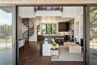 19213 Lost Tree Blvd in Spicewood, TX - Building Photo - Building Photo