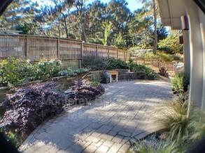 31 Greenwood Way in Monterey, CA - Foto de edificio - Building Photo