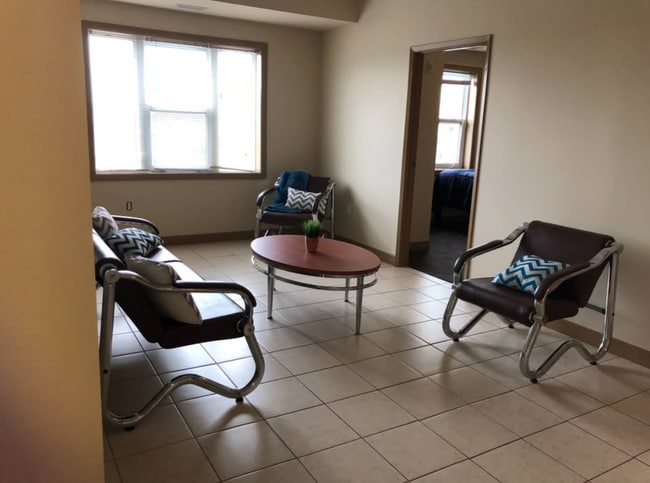 271-271 Lester St in Waterloo, ON - Building Photo - Building Photo