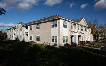 Hanover Glen in Bethlehem, PA - Building Photo - Building Photo