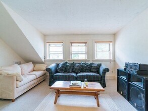 23 Olmstead St in Boston, MA - Foto de edificio - Building Photo