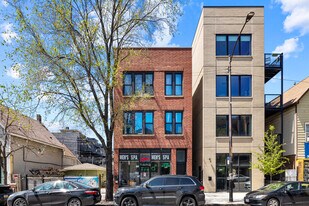 2242 N Western Ave in Chicago, IL - Building Photo