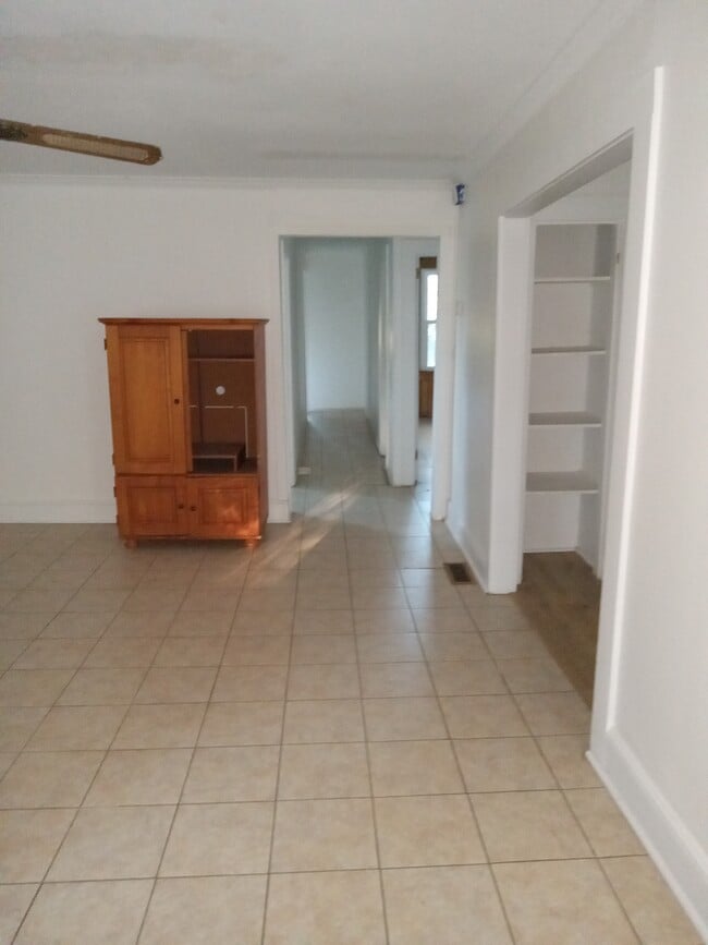 443 Mulberry St in Hudson, NC - Building Photo - Building Photo