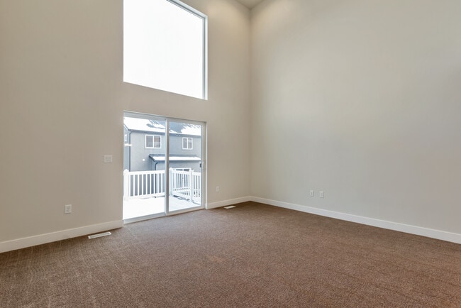108 N Morning Vw Dr in Saratoga Springs, UT - Building Photo - Building Photo