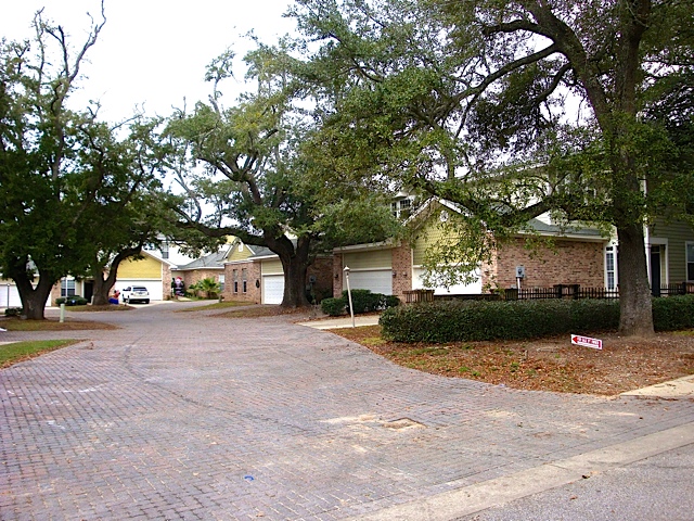 185 Saint Jude St in Biloxi, MS - Foto de edificio - Building Photo