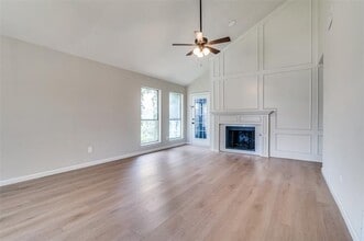 5529 Village Green Dr in Mesquite, TX - Building Photo - Building Photo