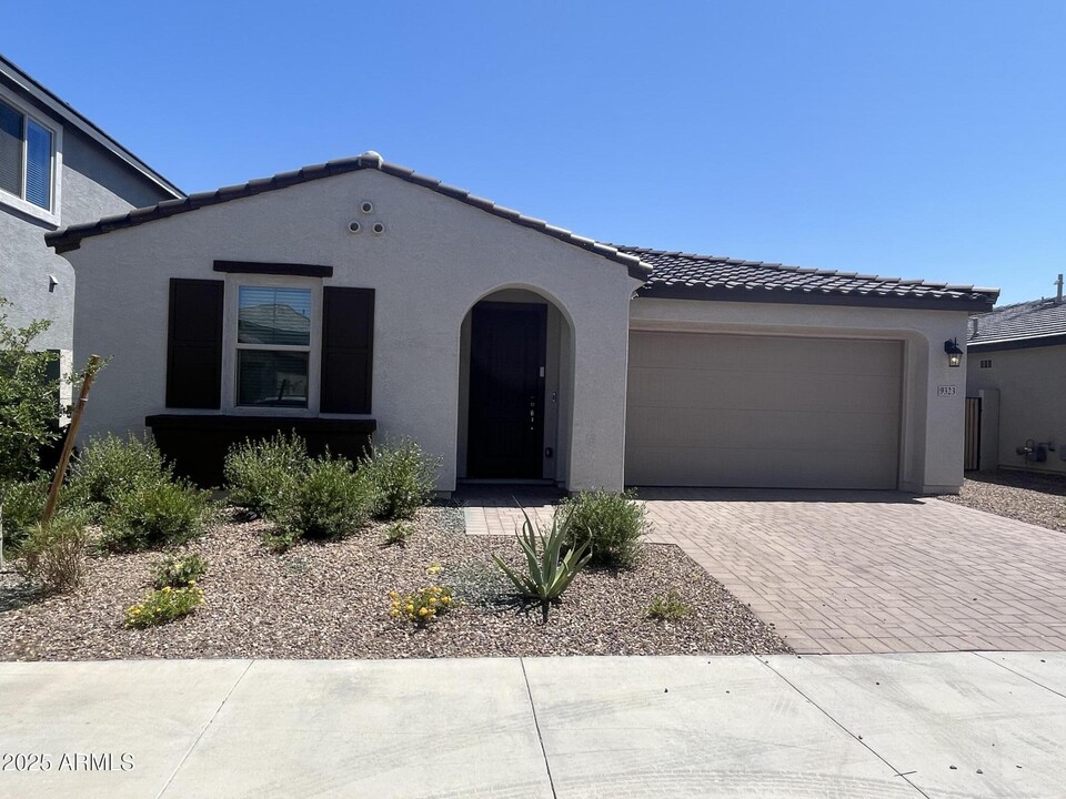 9323 E Sector Dr in Mesa, AZ - Building Photo