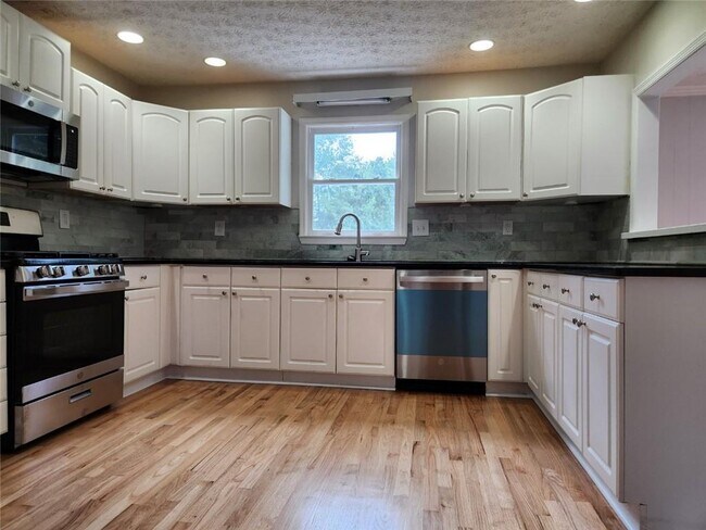 5079 Bridgeport Way NW in Norcross, GA - Building Photo - Building Photo