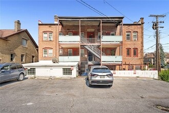 2187 Murray Hill Rd in Cleveland, OH - Building Photo - Building Photo