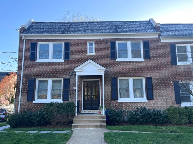 4834 Reservoir Rd NW, Unit #4