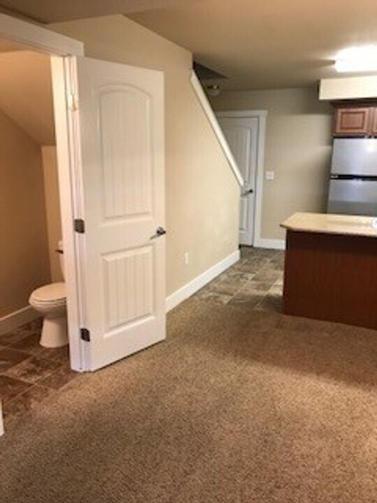 9851 W Rosecroft Ct in Boise, ID - Building Photo