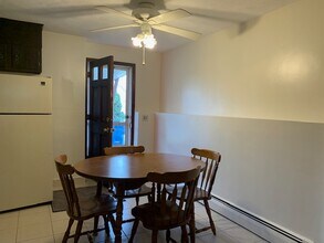 9 Wyman St, Unit 1 in Burlington, MA - Building Photo - Building Photo