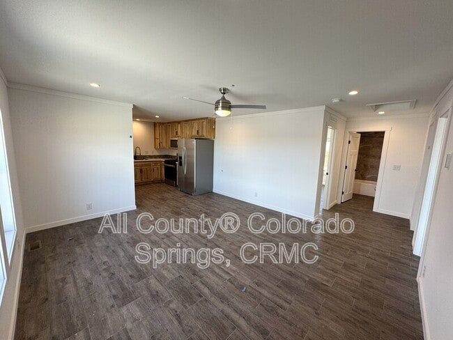 690 E Hahns Peak Ave in Pueblo West, CO - Building Photo - Building Photo