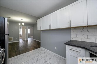 305 Pershing Ave in Carteret, NJ - Building Photo - Building Photo