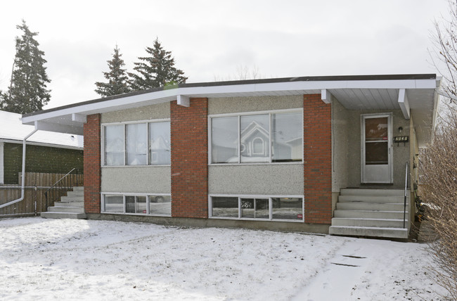 2131 3rd Ave NW in Calgary, AB - Building Photo - Primary Photo