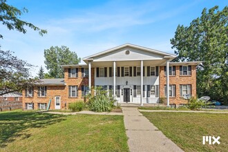 1833 Prairie Pky SW in Wyoming, MI - Foto de edificio - Building Photo