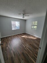 8386 64th Ave in Vero Beach, FL - Foto de edificio - Building Photo