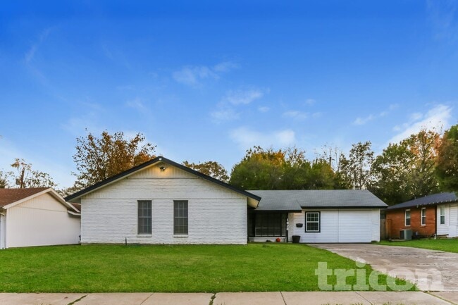 property at 1928 Canterbury St