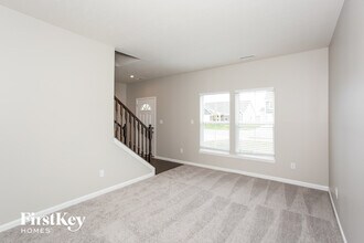 6292 N Woodhaven Dr in McCordsville, IN - Building Photo - Building Photo