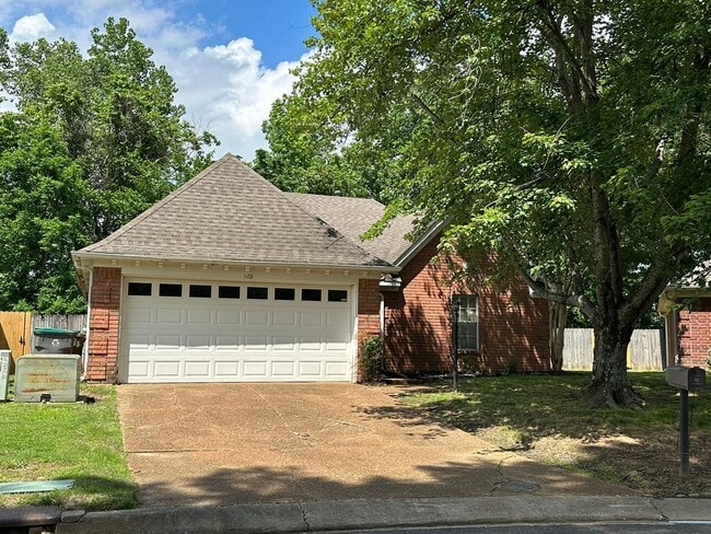 property at 1168 Dove Hollow Cir E