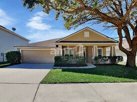 9140 Prosperity Lake Dr in Jacksonville, FL - Building Photo