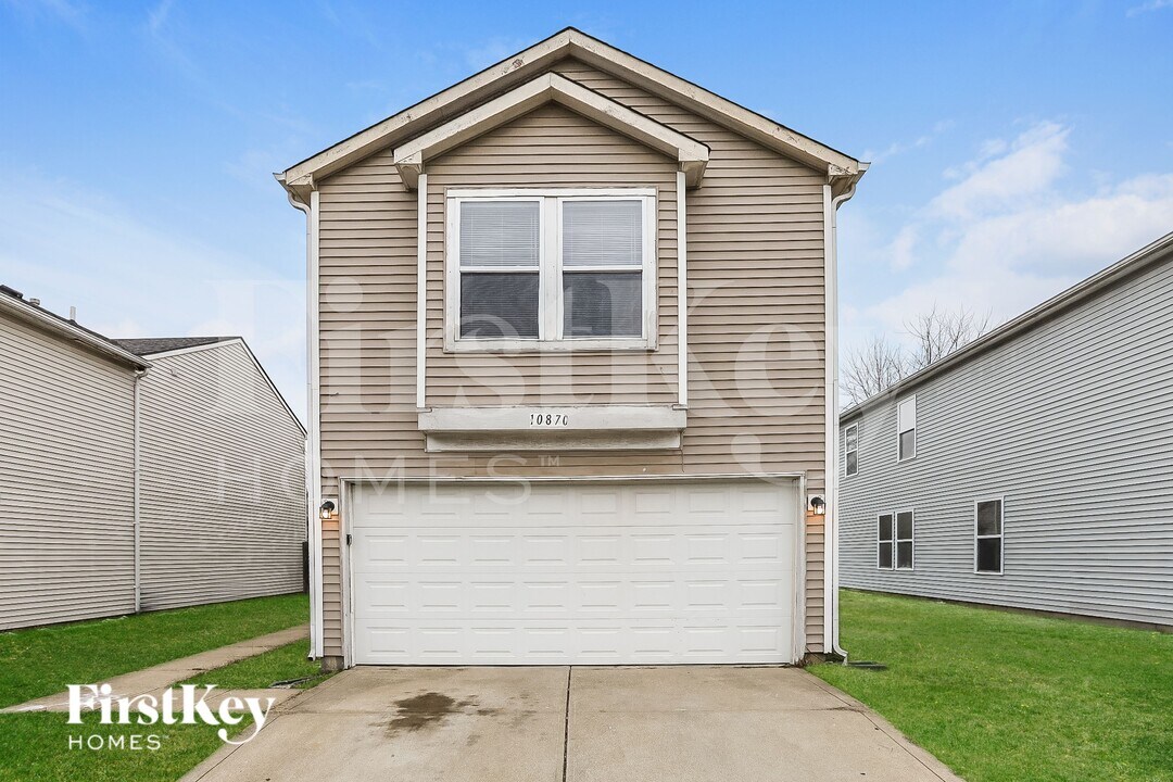 10870 Sweetsen Rd in Camby, IN - Building Photo