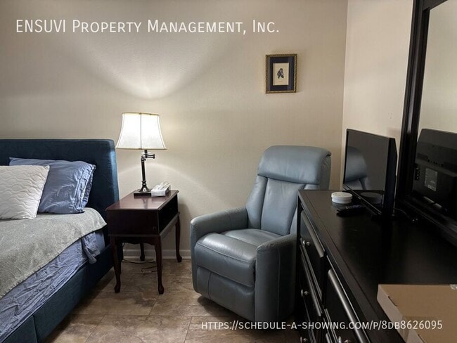 12724 95th St N in Largo, FL - Building Photo - Building Photo