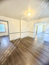 24 Como Ave in Buffalo, NY - Building Photo - Building Photo