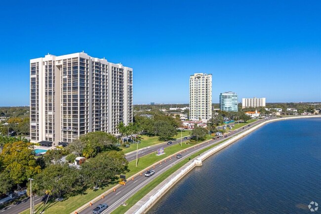 property at 3301 Bayshore Blvd