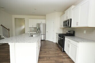 537 Stroupe Rd in Gastonia, NC - Building Photo - Building Photo