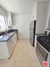 138 San Vicente Blvd in Santa Monica, CA - Building Photo - Building Photo