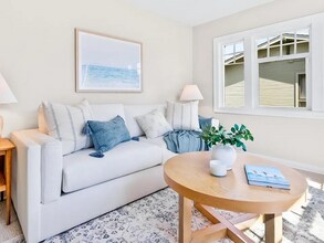 527 Windham St in Santa Cruz, CA - Building Photo - Building Photo