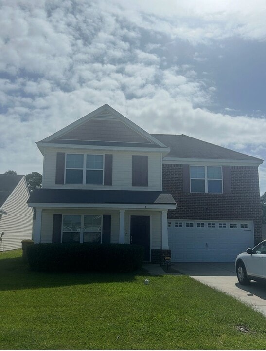 2 Millie Ct in Port Wentworth, GA - Building Photo