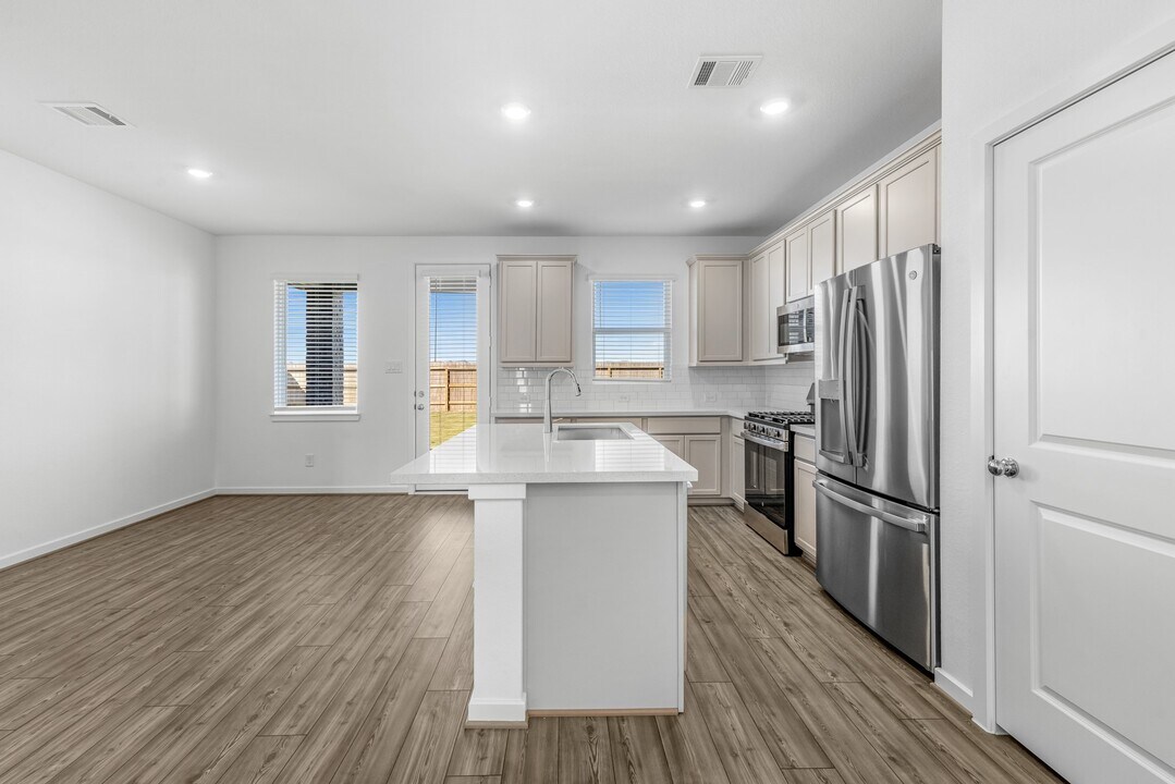 21622 Coronado Grn Dr in Cypress, TX - Foto de edificio