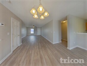 314 E Waverly Pl Ct in Columbia, SC - Building Photo - Building Photo