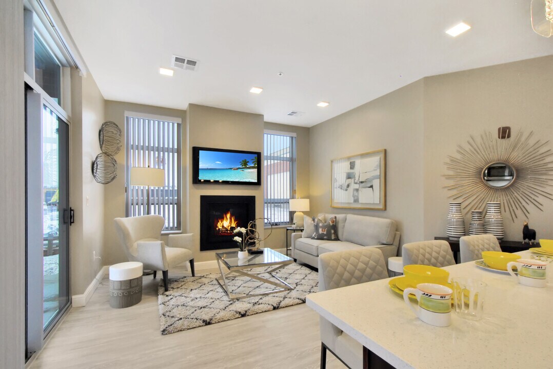 City Flats Apartments in Rochester Hills, MI - Foto de edificio