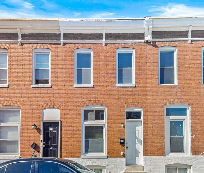 property at 818 N Rose St