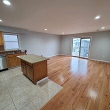 5206 Cottage Ave, Unit 1 in North Bergen, NJ - Building Photo - Building Photo