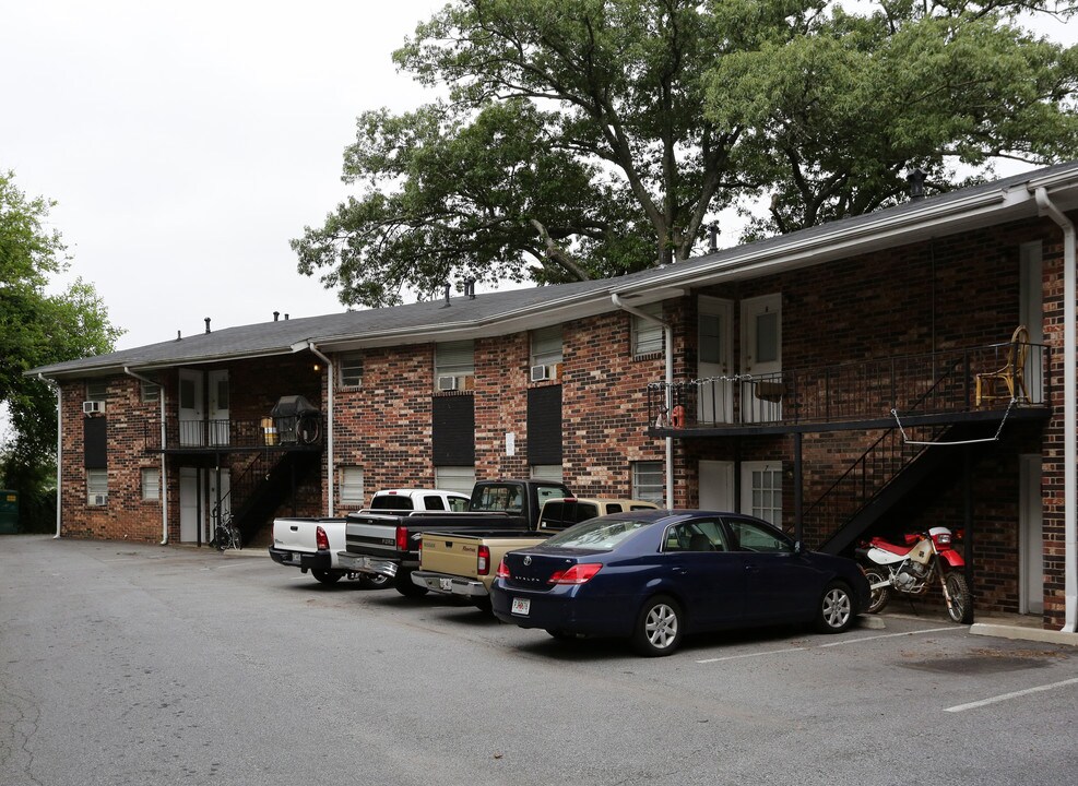 44 Delta Pl NE in Atlanta, GA - Foto de edificio