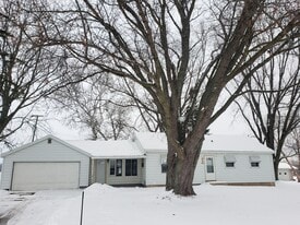 2980 Hope Rd in Cottage Grove, WI - Building Photo