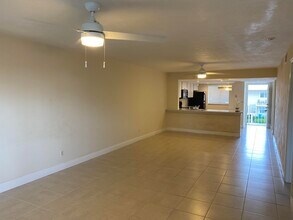 1707 Palm Beach Trace Dr in Royal Palm Beach, FL - Building Photo - Building Photo